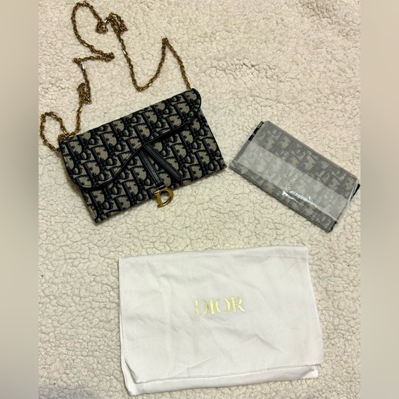 Christian Dior Saddle Wallet with Chain - Picture 3 of 7